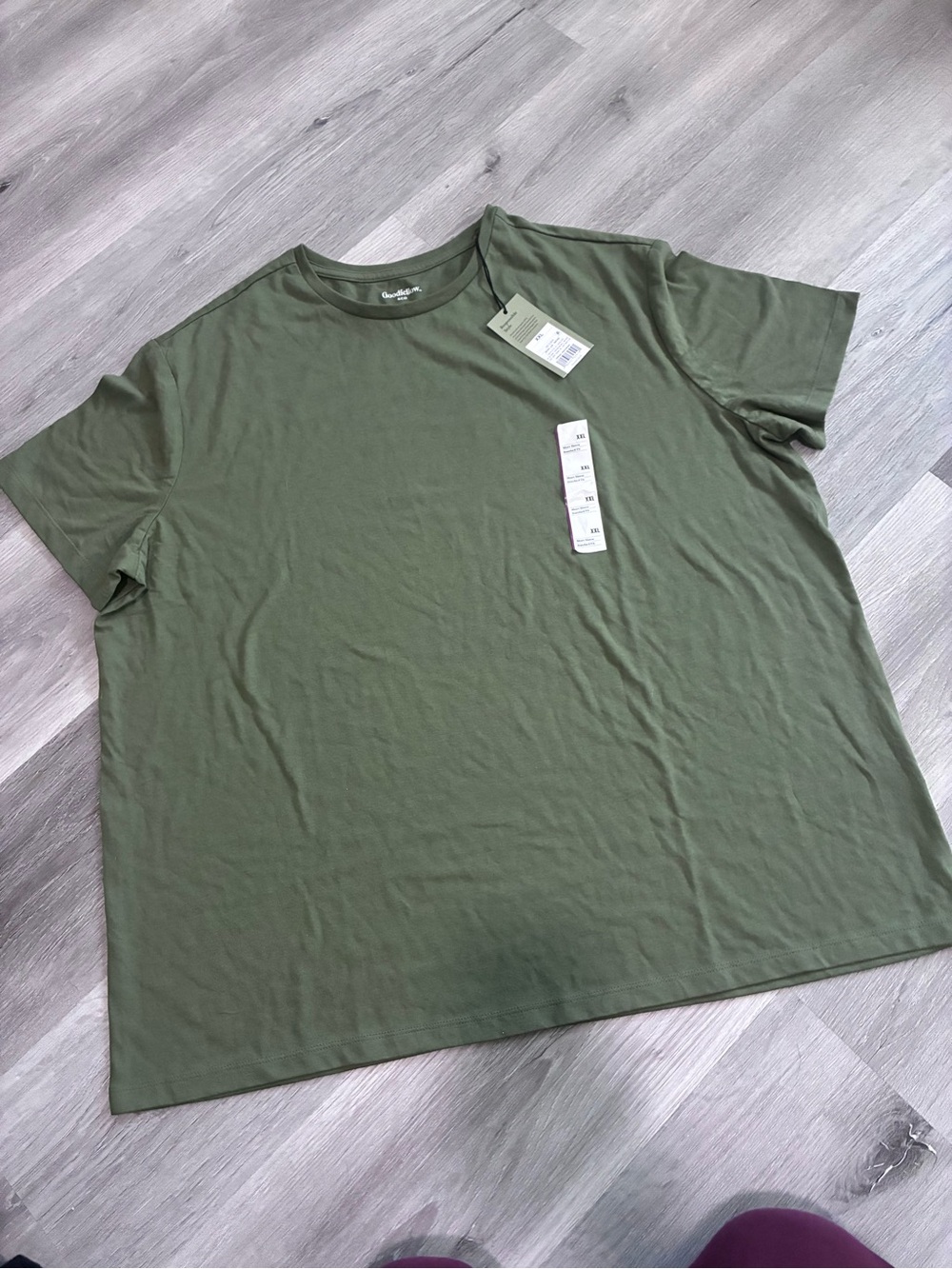 Goodfellow & Co Olive Crew Neck Short Sleeve Tee